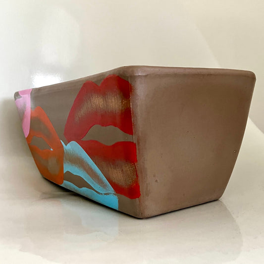 Clay Lips Window Box