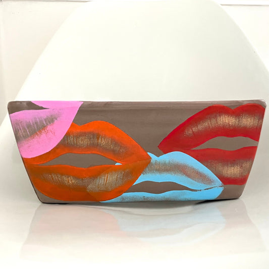 Clay Lips Window Box