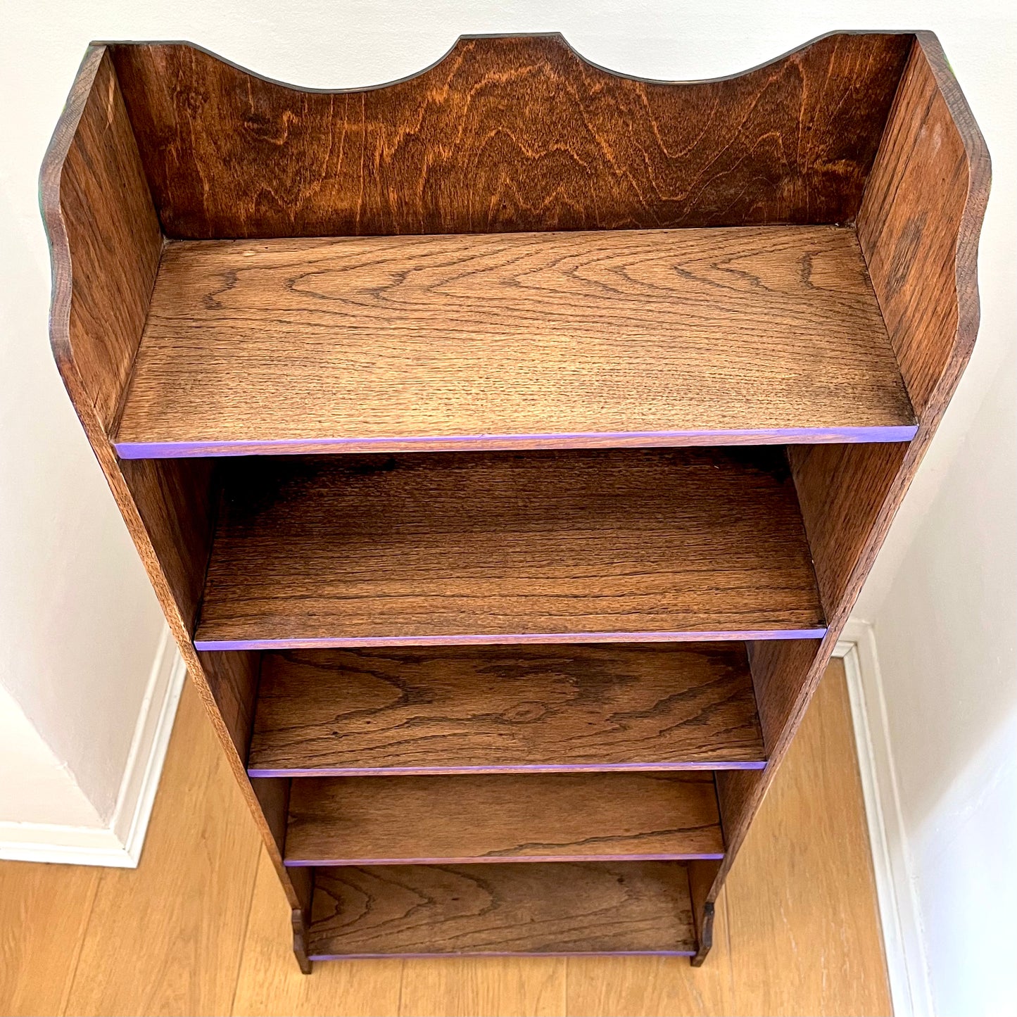 Mid 1930s Cottagecore Style Bookcase