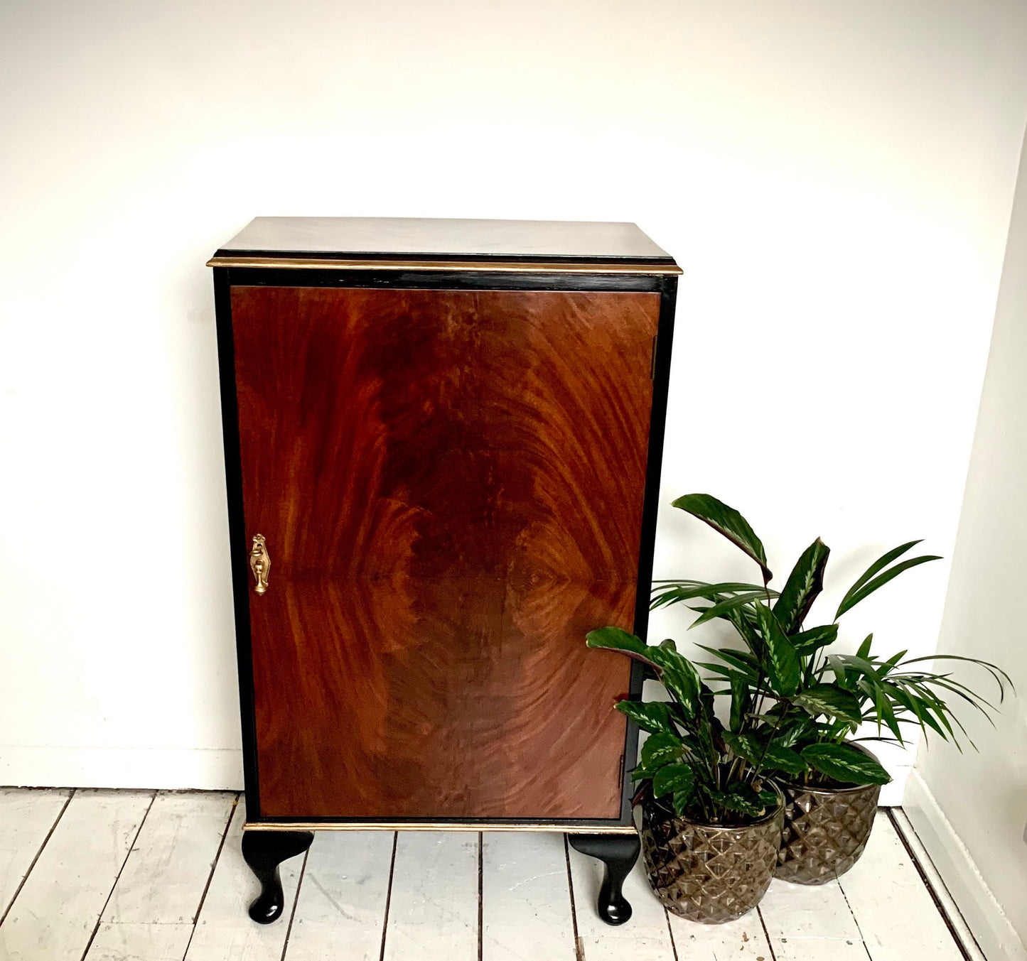 1930s Mahogany Aw-Lyn Drinks Cabinet