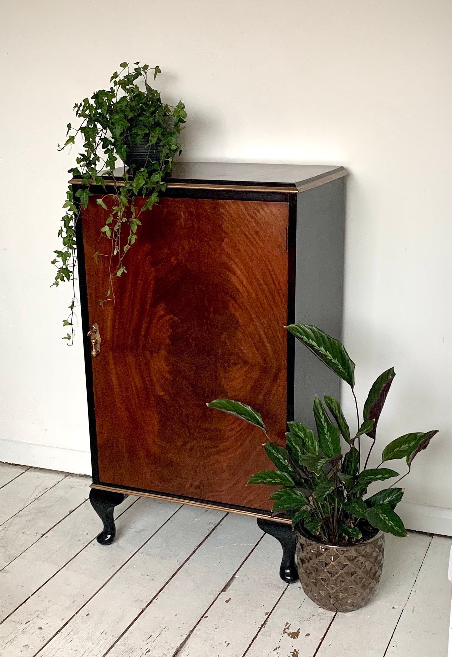1930s Mahogany Aw-Lyn Drinks Cabinet