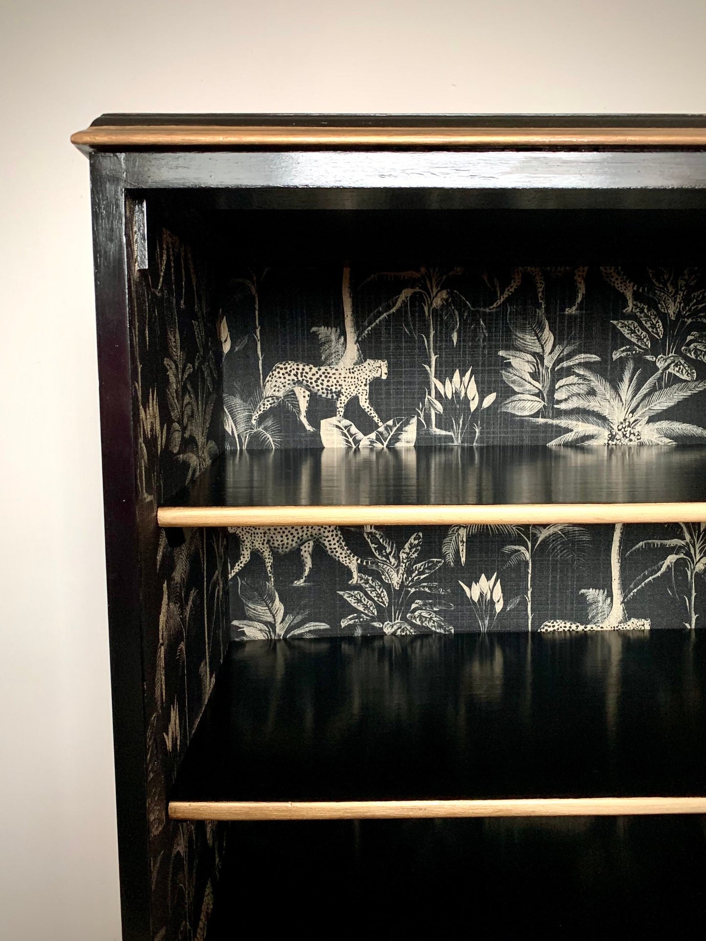 1930s Mahogany Aw-Lyn Drinks Cabinet