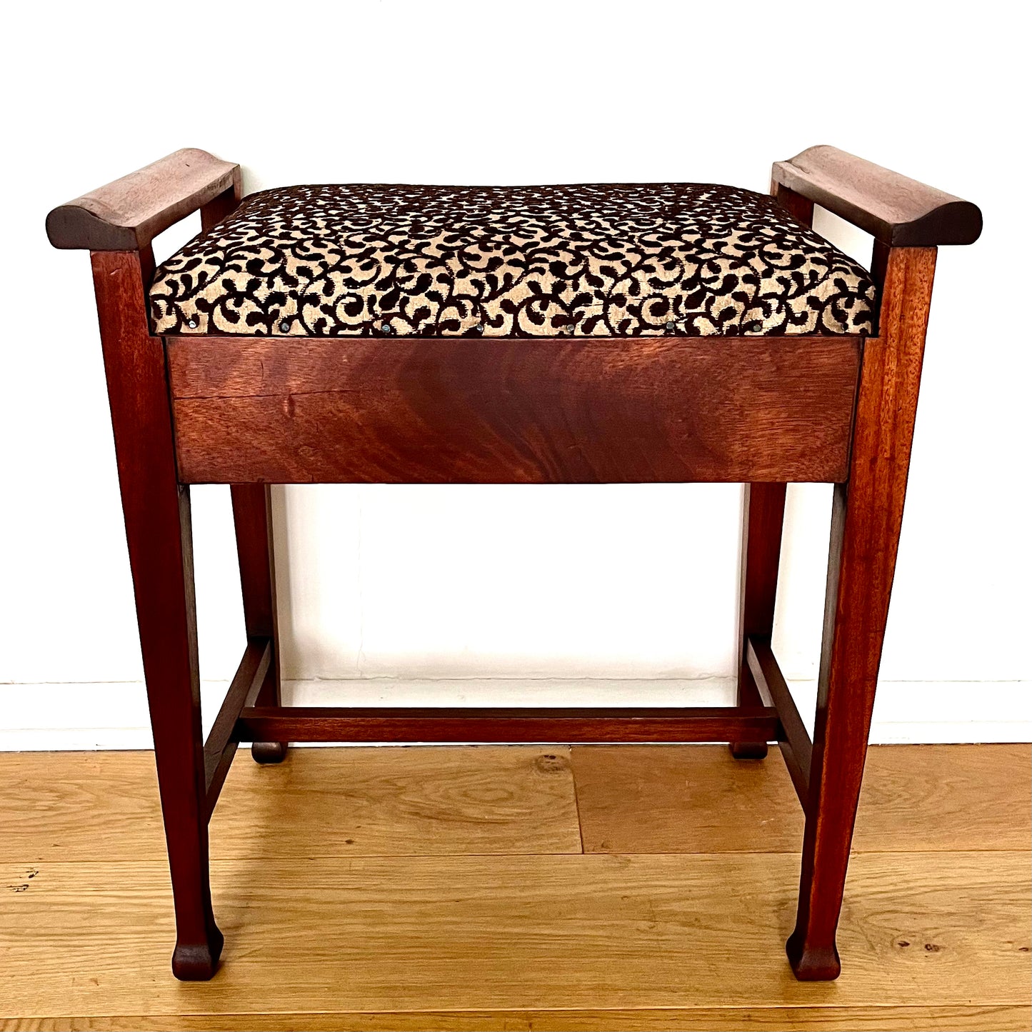 Edwardian Mahogany Piano Stool